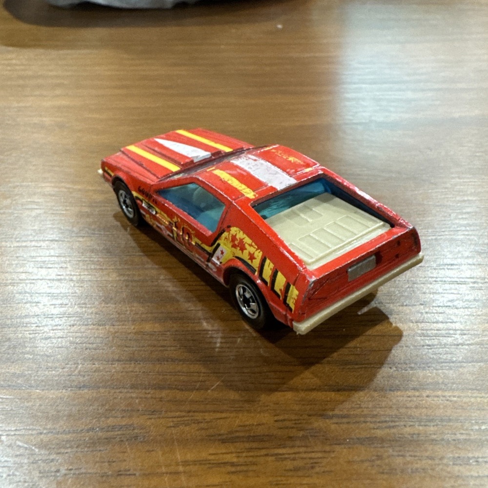 Vintage 1979 Mattel Hot Wheels Red Delorean Turismo STP #10 Goodyear Hong Kong - Picture 2 of 7